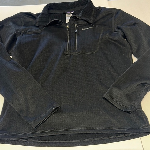 Patagonia Black Lightweight Pullover Jacket - Picture 1 of 8